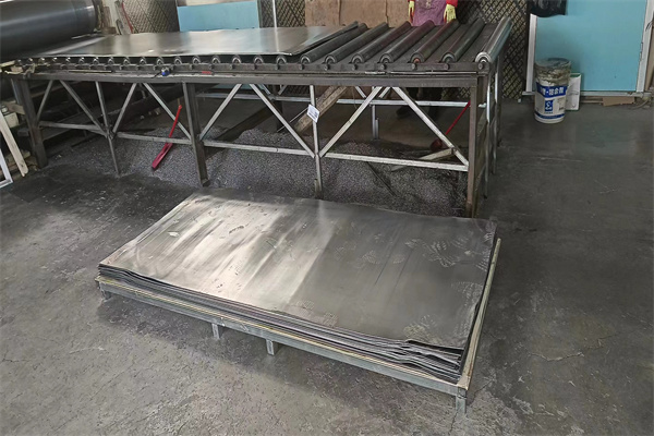 鹤岗医院墙体防护铅皮